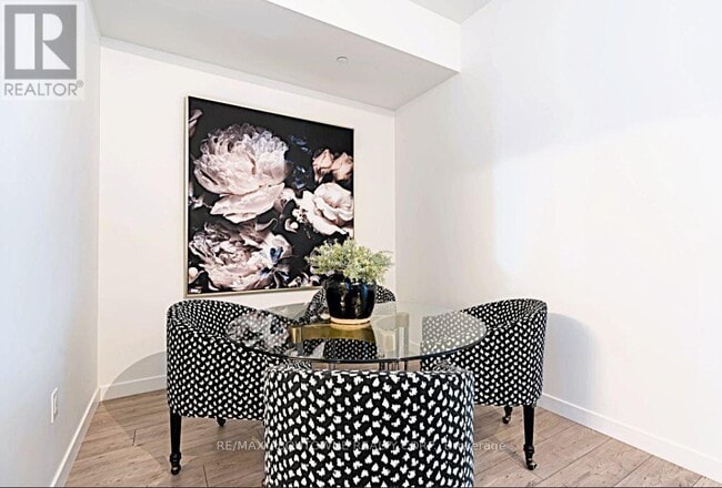 Photo du bâtiment - 133 Bronte Rd