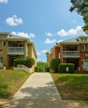 Building Photo - 520 Grandin Rd