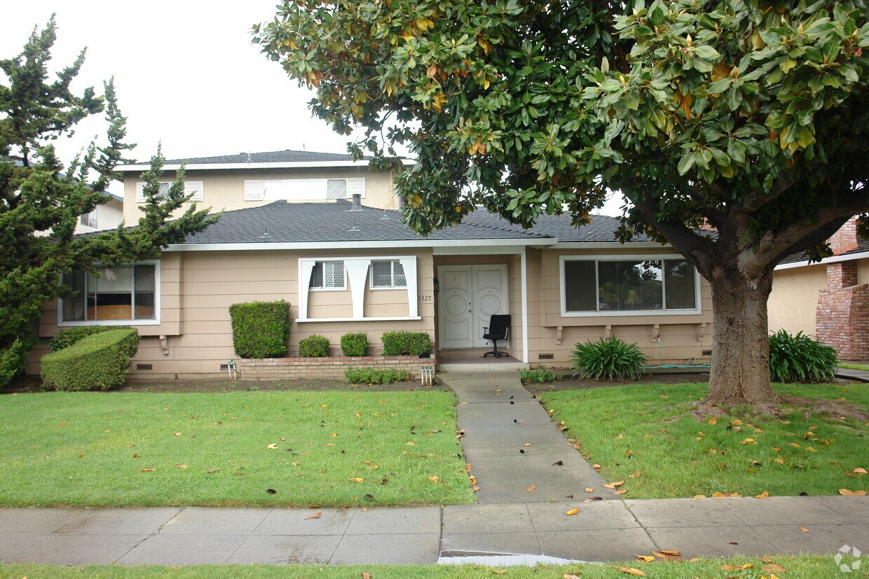 Foto del edificio - 1327 Saratoga Ave