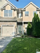 Building Photo - 288 Maple Ct