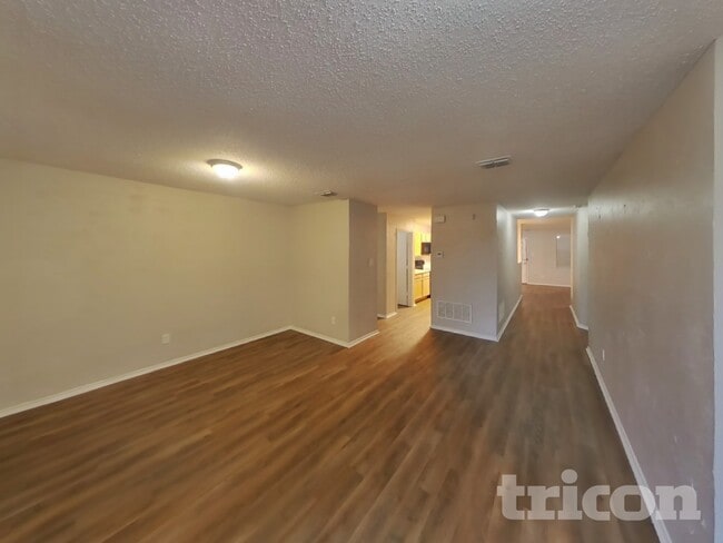 Foto del edificio - 2641 Bandera Pl