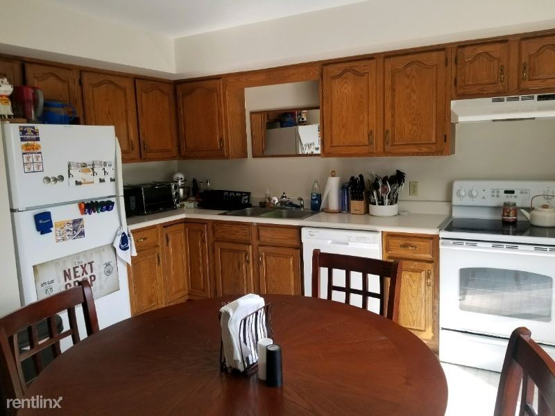 Building Photo - 2 br, 1.5 bath Townhome - 235 Ark Drive