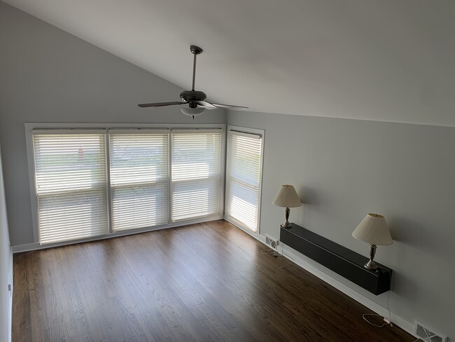 Foto del edificio - 7528 Emerson St