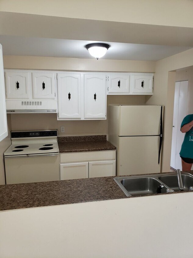 Foto principal - 362 Oak Manor St NE