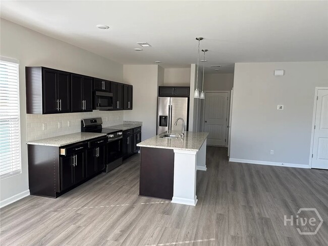 Building Photo - 201 Chime Creek Dr