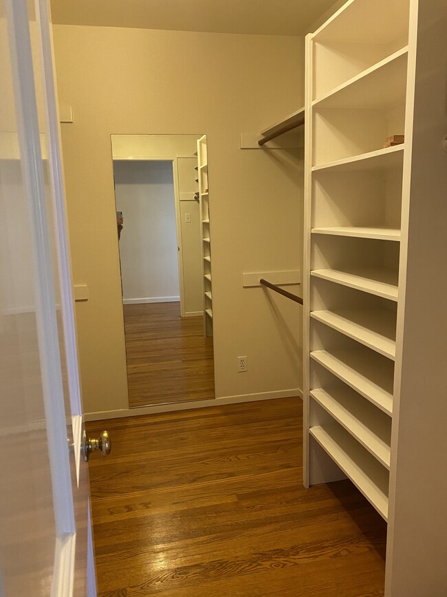 Master walk in closet - 1536 Winchester Ave