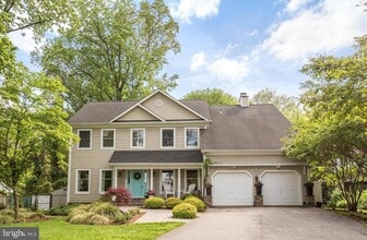 Building Photo - 2008 Chesapeake Rd