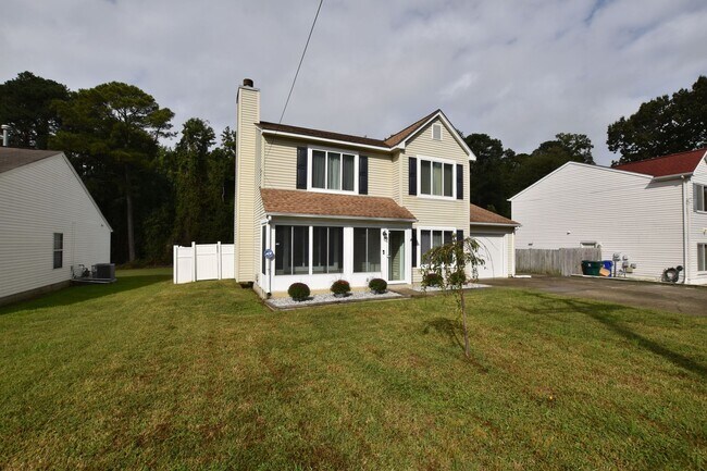 Building Photo - RIchneck Hills