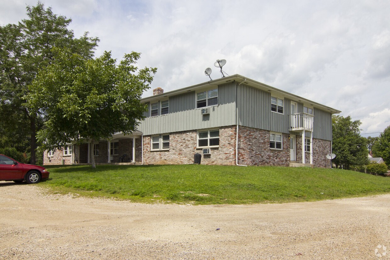 Foto del edificio - 123 Roosevelt Dr