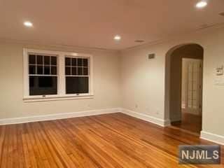 Building Photo - 328 Brookside Ave