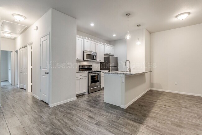 Foto del edificio - 2407 N Hickory St