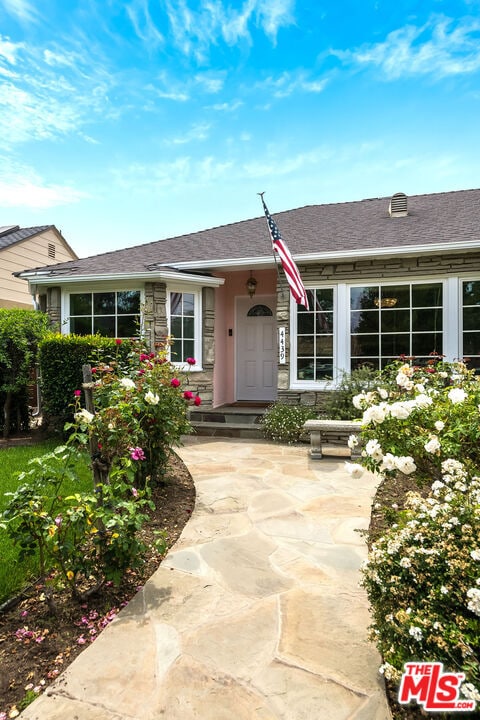 Building Photo - 4439 Arcola Ave