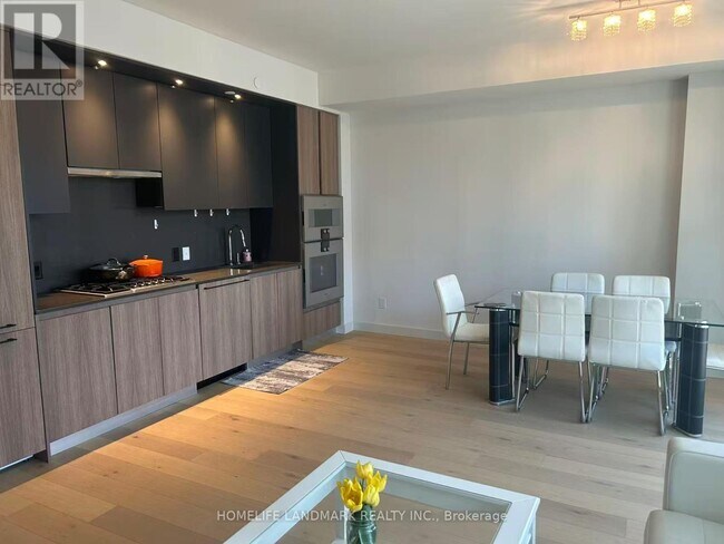 Building Photo - 81 Wellesley St E