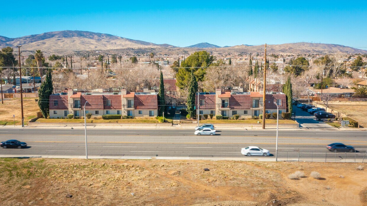 Foto principal - 39129 10th St W