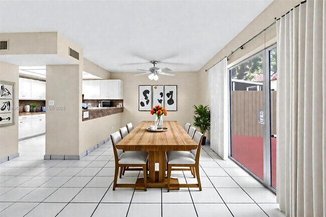 Foto del edificio - 3750 SW 60th Ter