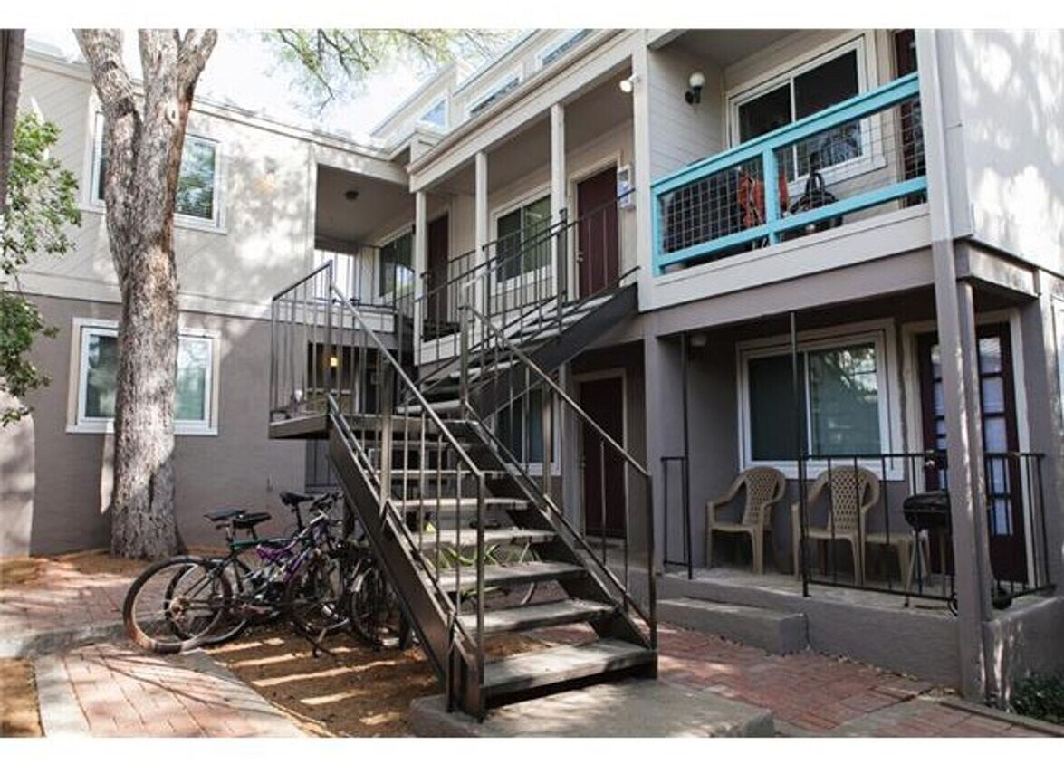 Primary Photo - Renovated, modern, and amazing location ne...