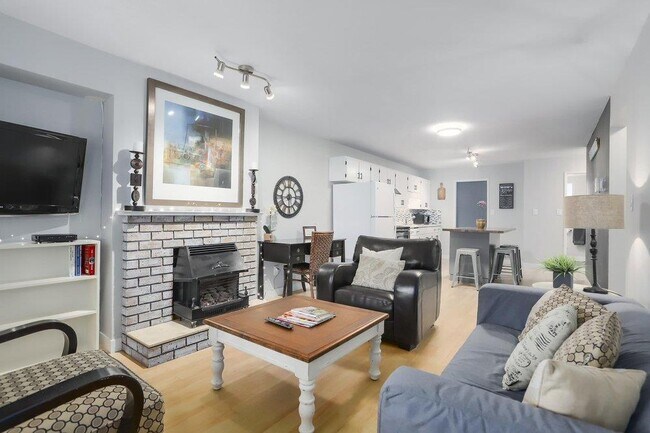 Photo du bâtiment - 1832 King George Blvd