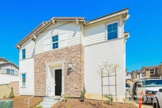 Building Photo - 28154 Cookhouse Ln