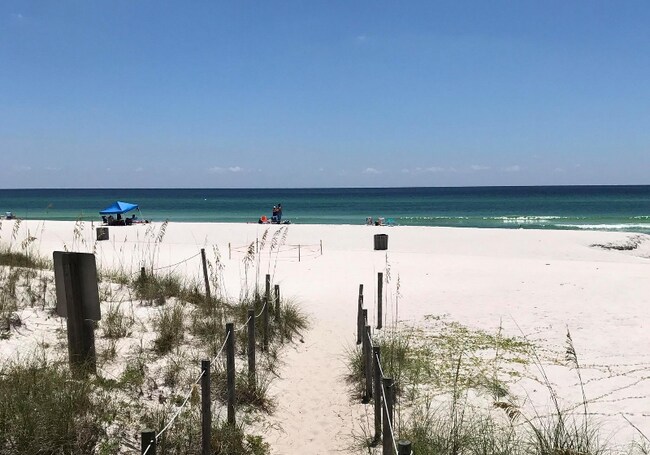 Foto del edificio - 606 Lantana St