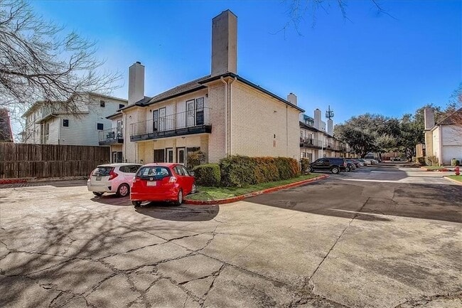 Foto del edificio - 1307 Kinney Ave