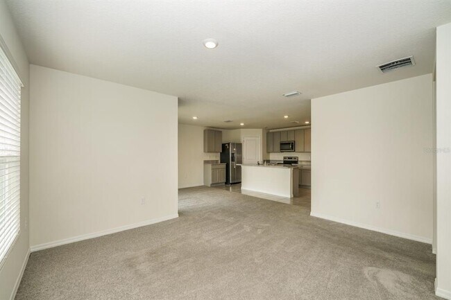 Building Photo - 796 SE 66th Terrace
