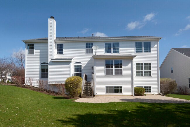 Foto del edificio - 745 Bloomfield Ct