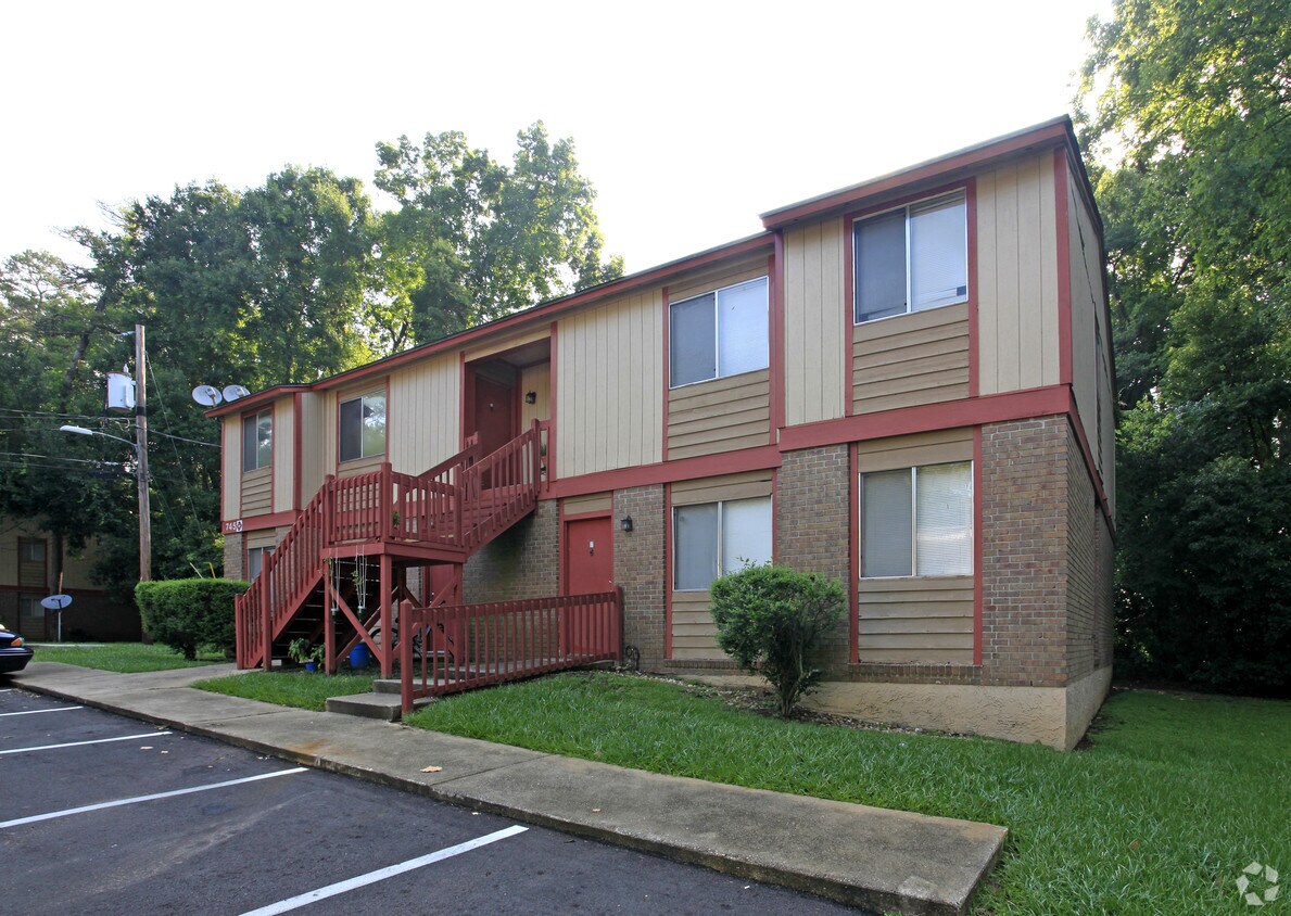 Building Photo - 745 Pointe Ct