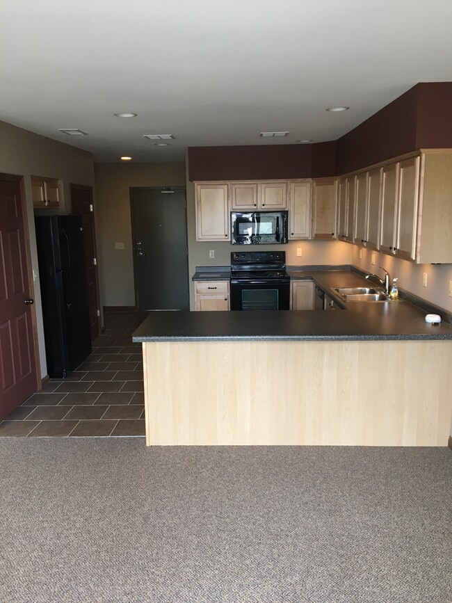 Building Photo - 1011 E Central Entrance