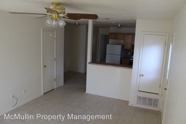 Building Photo - 4400 Jeff Scott Dr