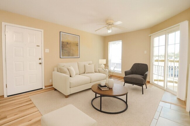 Foto del edificio - 10211 Sugar Branch Dr
