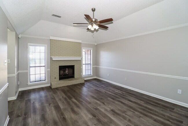 Building Photo - 4142 Hidden Fern Ln N