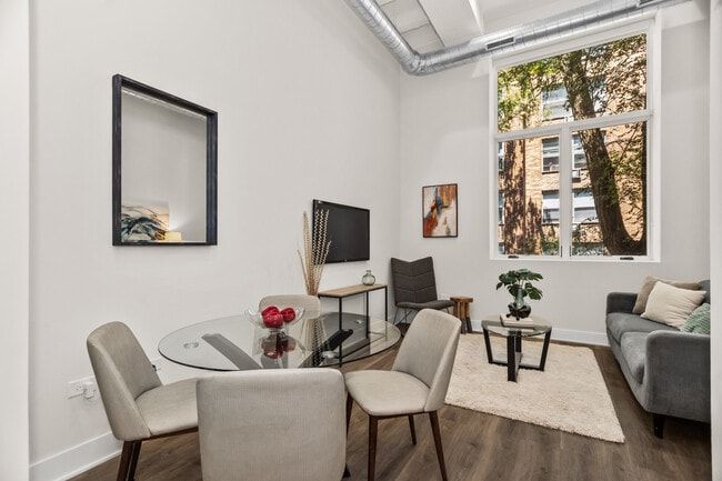 Foto del edificio - 1453 Maple Ave