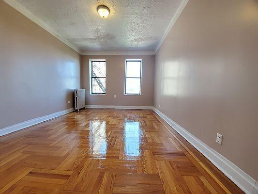 Building Photo - 2 bedroom in BRONX NY 10463