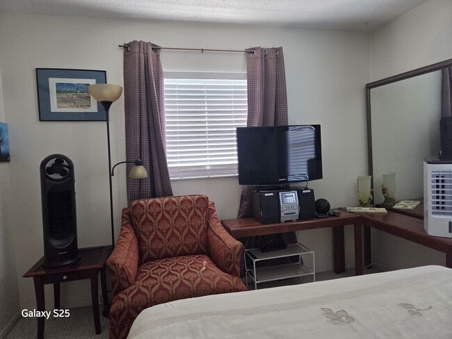 Foto del edificio - 8101 Heatherwood Dr