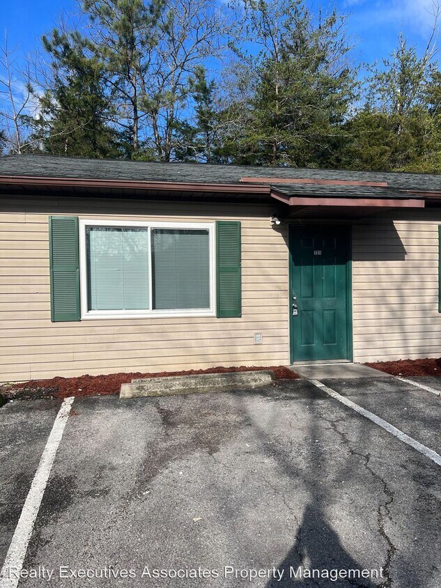 Primary Photo - 2 br, 1 bath House - 723 West Casey Drive,...