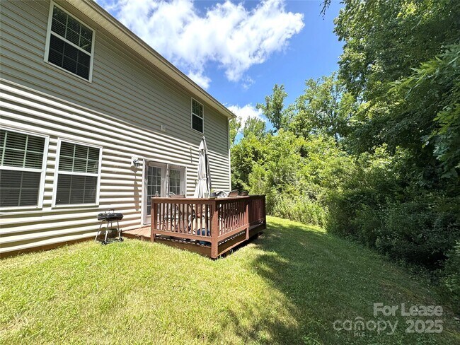 Building Photo - 6532 Fieldstone Manor Dr