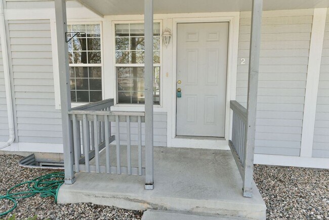 Foto del edificio - 1115 W Swallow Rd