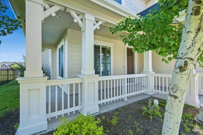 Building Photo - Beautiful Home In Century Farms! *6 MONTH ...