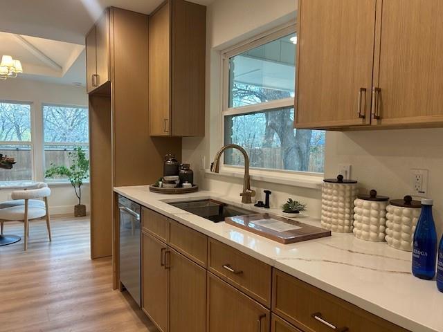 Foto del edificio - 7728 Lemmonwood Dr