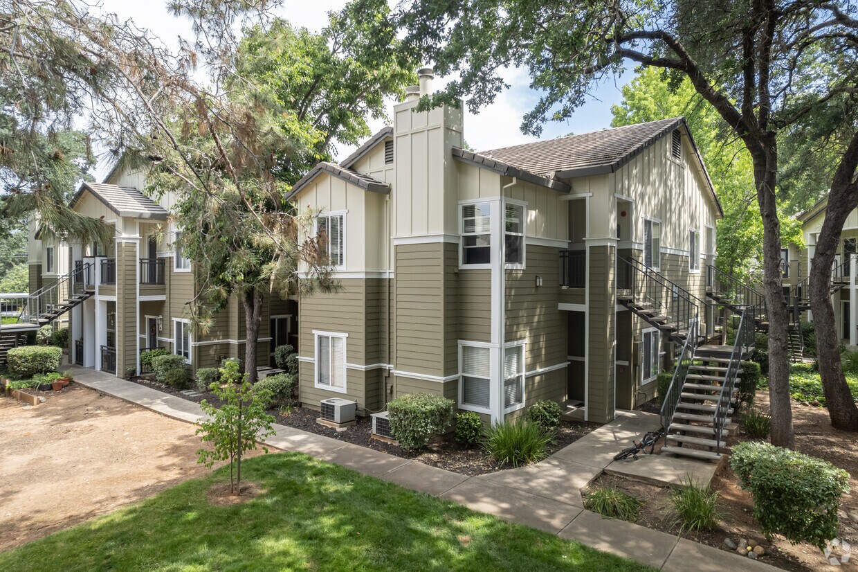 WATERFORD PLACE Apartments at 240 Natoma Station Dr Folsom, CA
