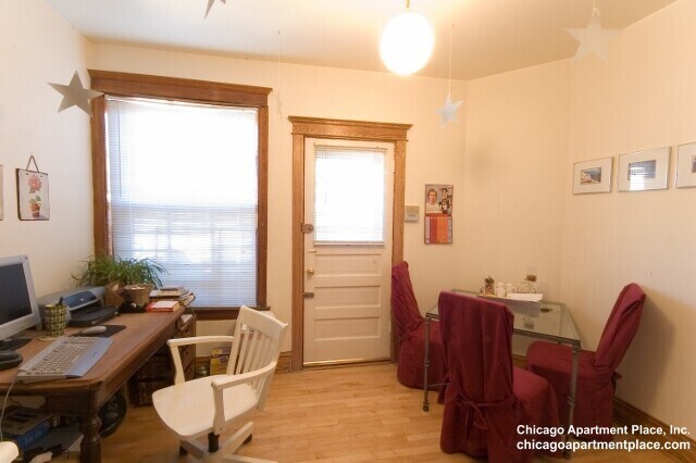Foto del edificio - 854 W Waveland Ave