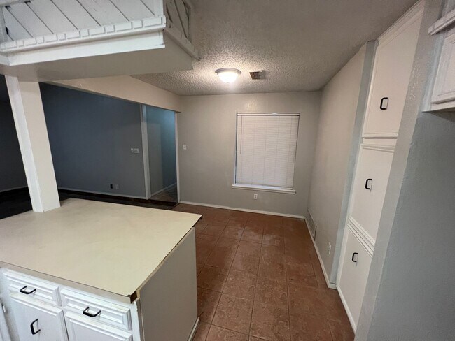 Foto del edificio - AVAILABLE NOW! 3/2/2