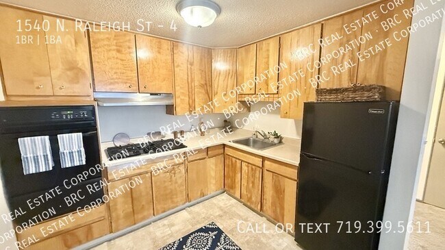 Building Photo - 1540 N Raleigh St