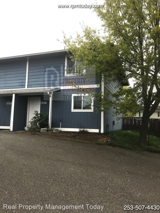 Foto del edificio - 4305-4307 S Cedar St