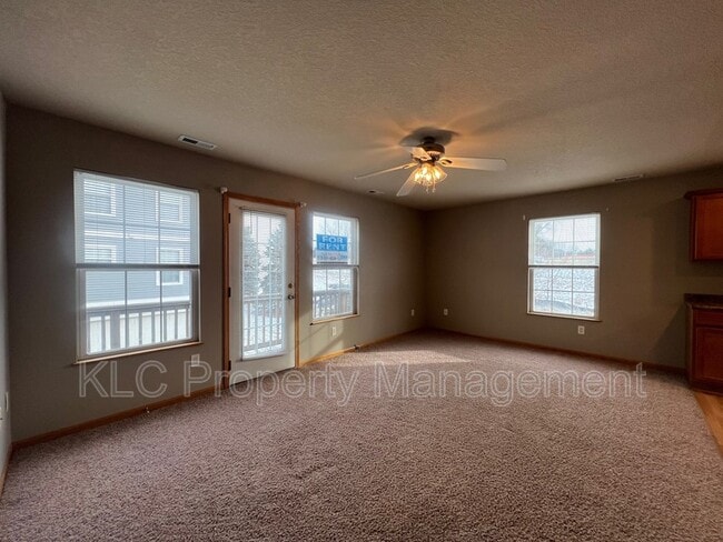 Foto del edificio - 1104 Flagstone Ln