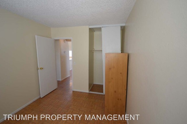 Building Photo - 2 br, 1 bath House - 309 Eastminster Ct D