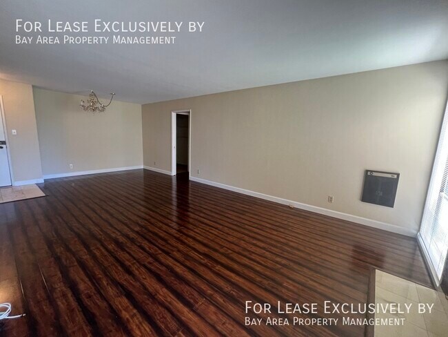 Building Photo - Large, sunny 3 BR / 2 Bath in Foster City!