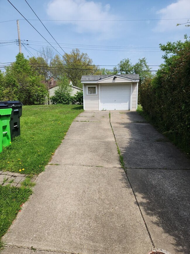 Building Photo - Gorgeous 3 Bedroom Home For Rent in Garfie...