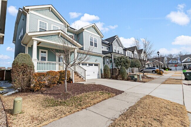 Building Photo - Charming 3-Bed Home with Spacious Layout in Wendell Falls