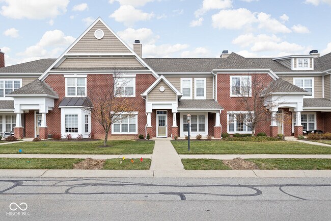 Building Photo - 1326 Middlebury Dr